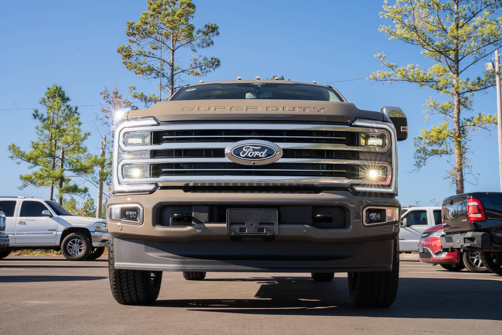 2027 Ford F-350SD Platinum