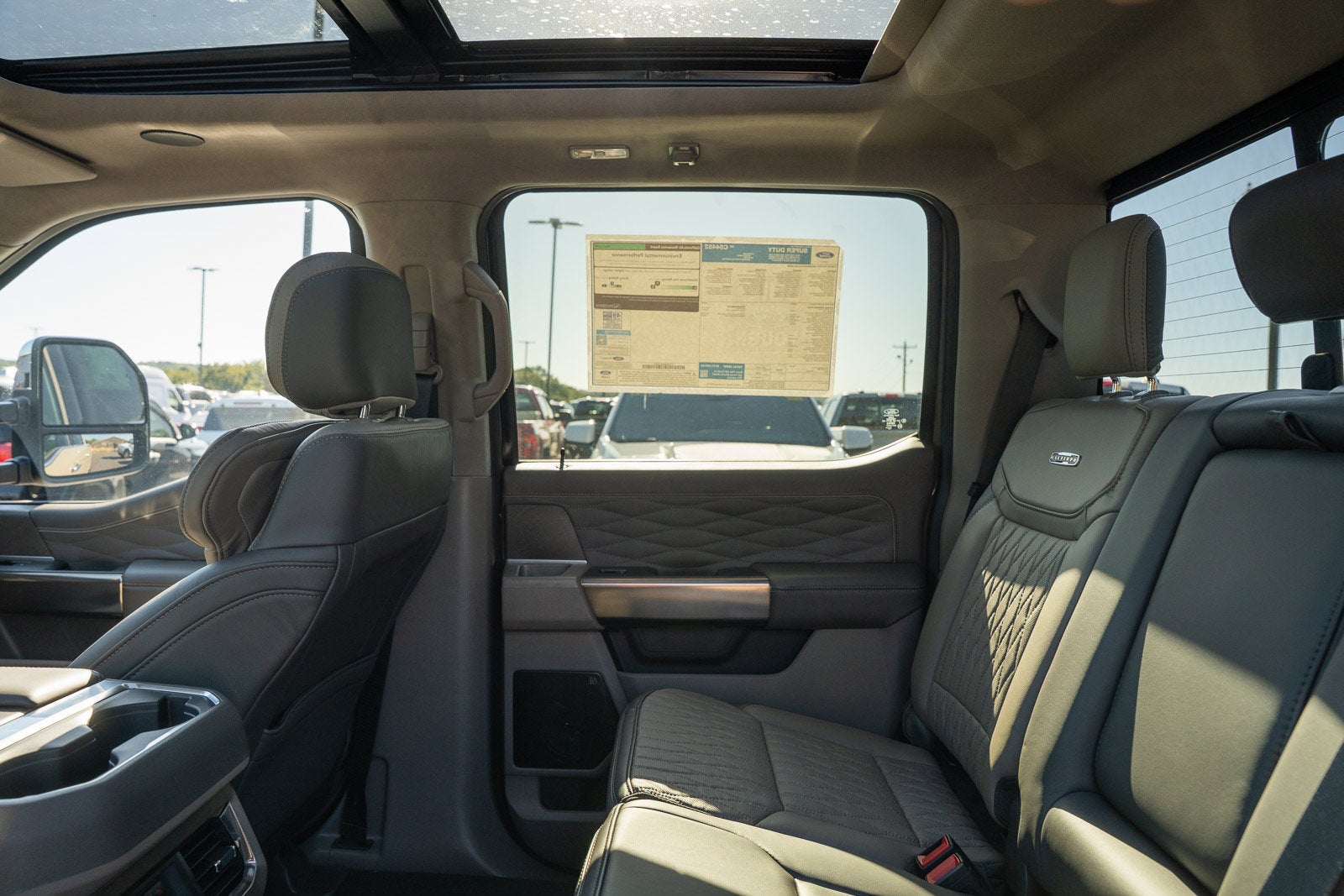 2027 Ford F-350SD Platinum