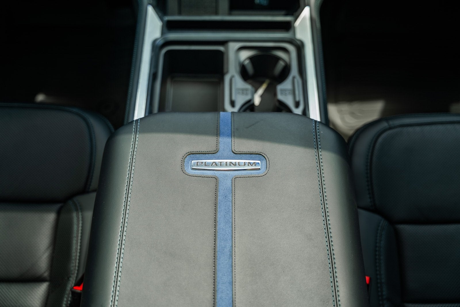 2025 Ford F-350SD Platinum