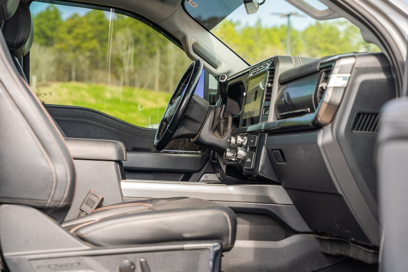 2023 Ford F-350SD Lariat