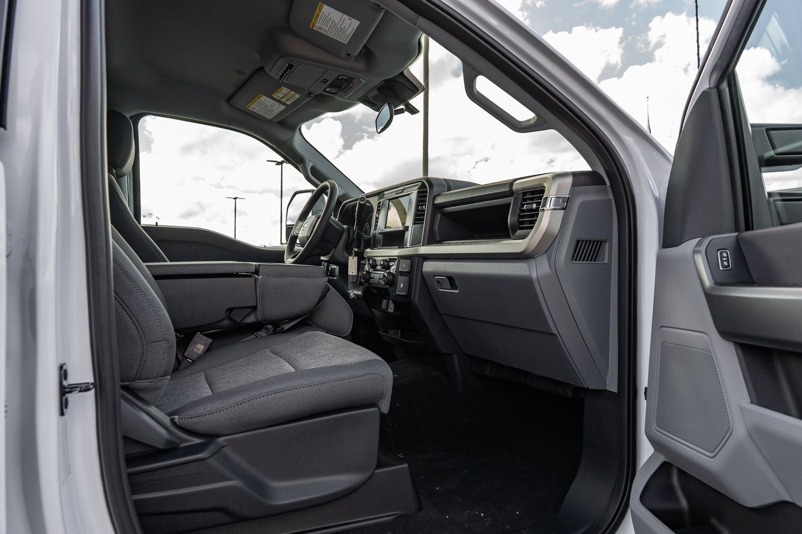 2027 Ford F-350SD XL