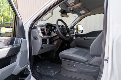 2027 Ford F-350SD XLT