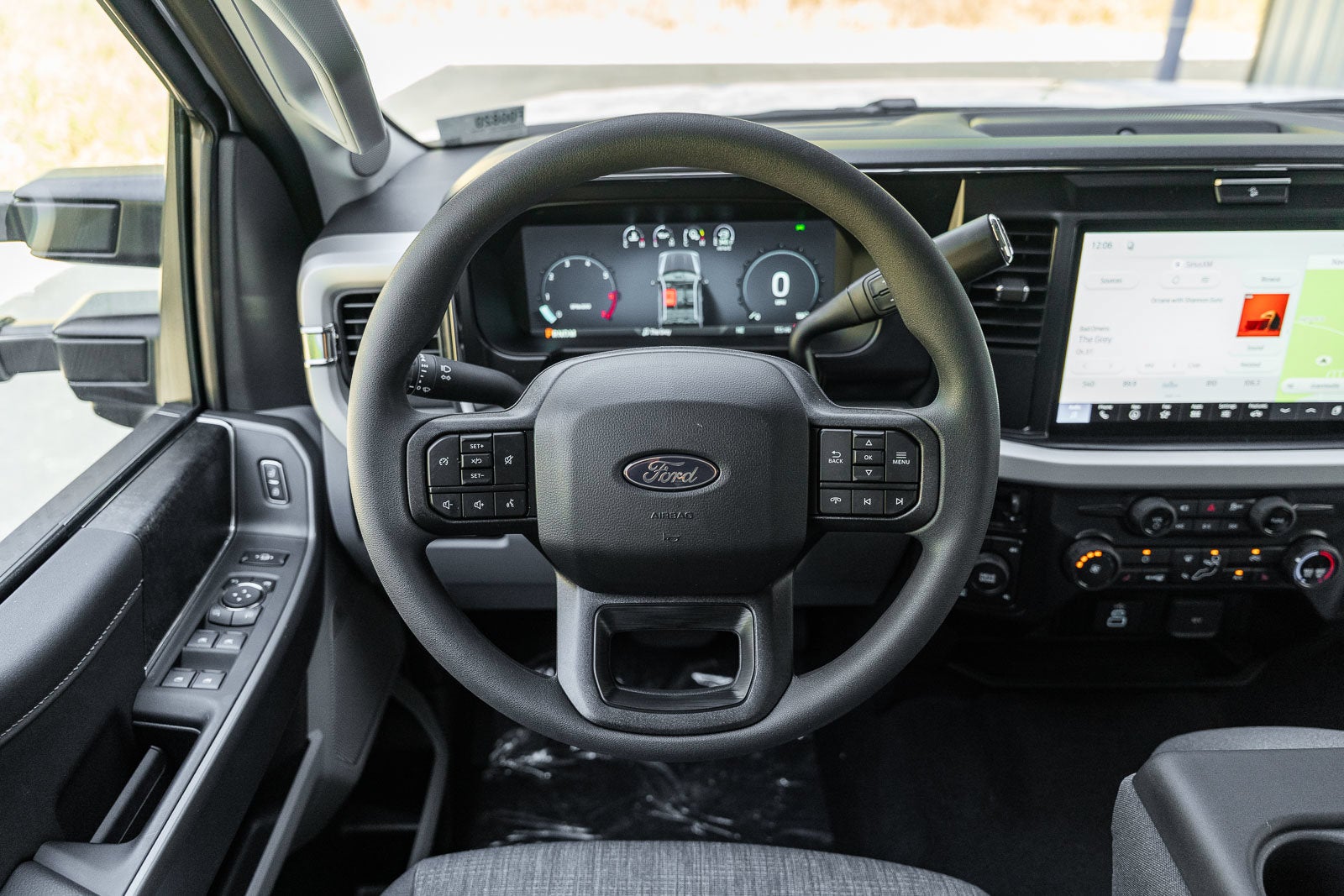 2027 Ford F-350SD XLT