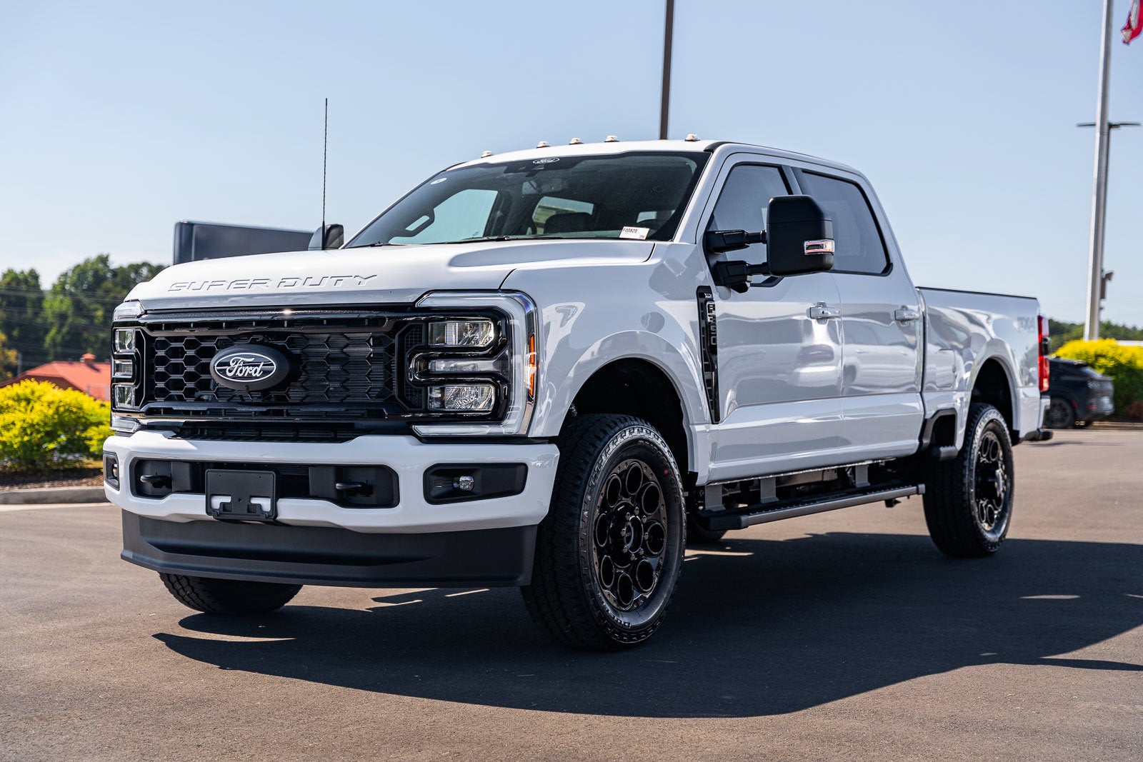 2027 Ford F-350SD XLT