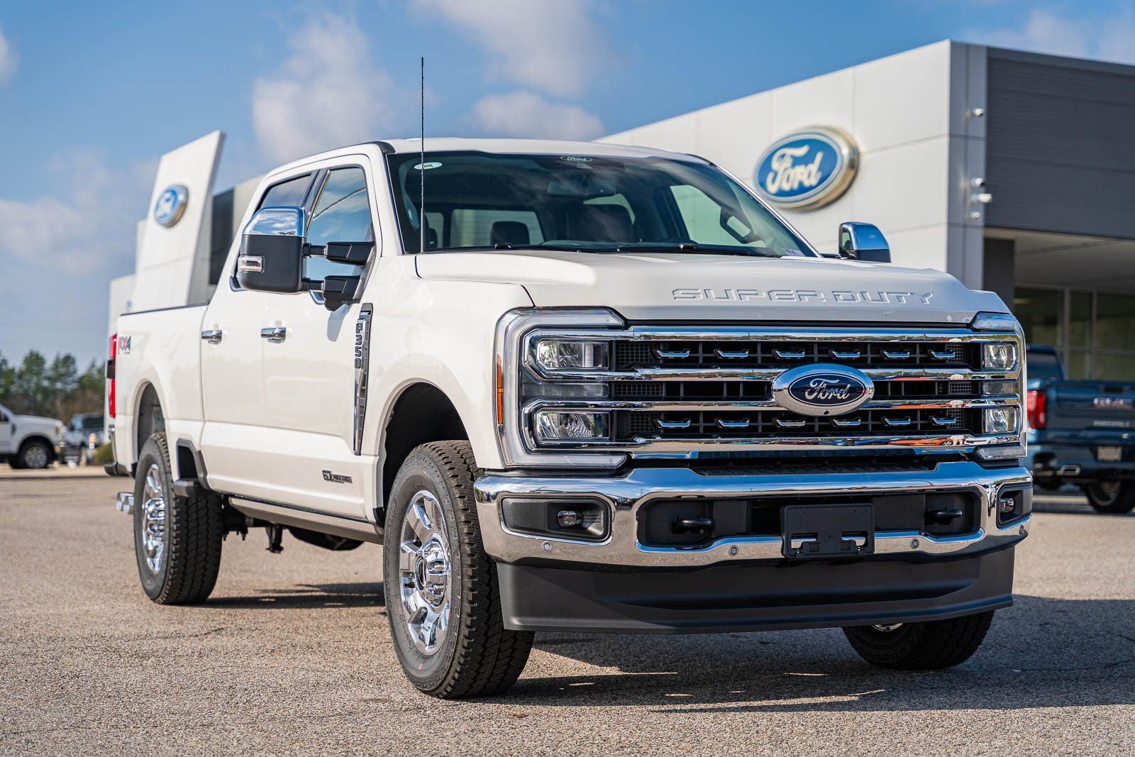 2026 Ford F-350SD Lariat