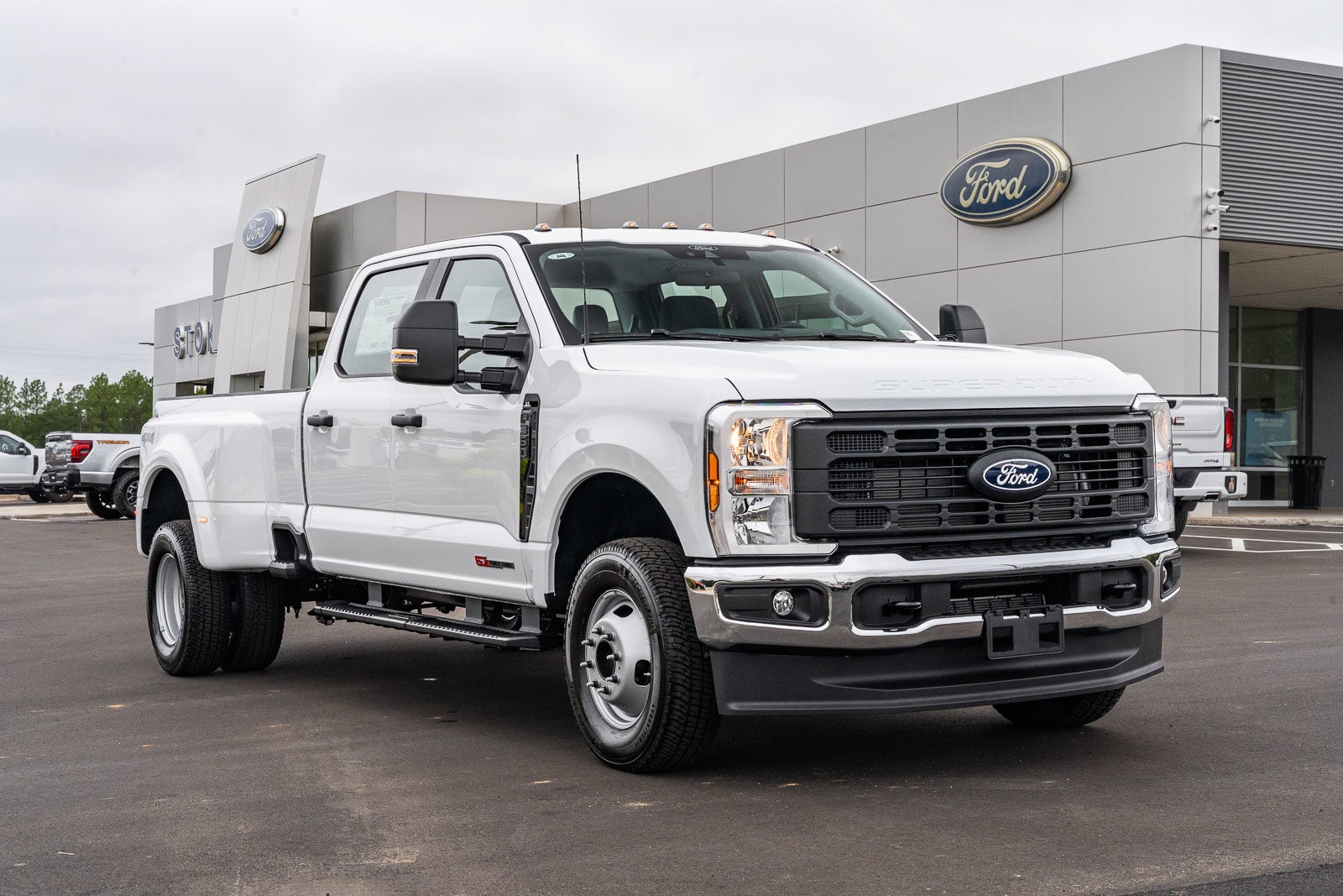 2027 Ford F-350SD XL DRW