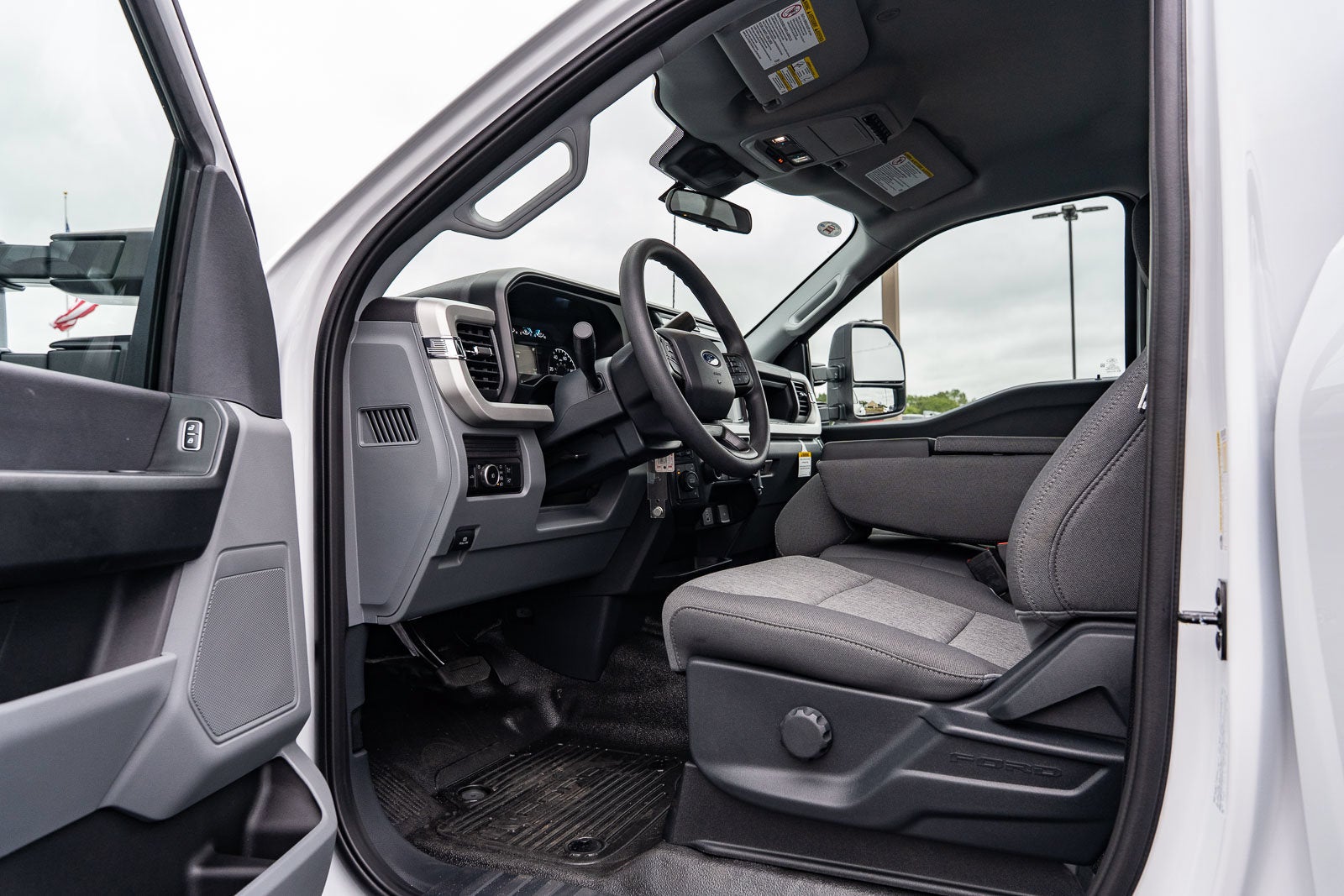 2027 Ford F-350SD XL DRW