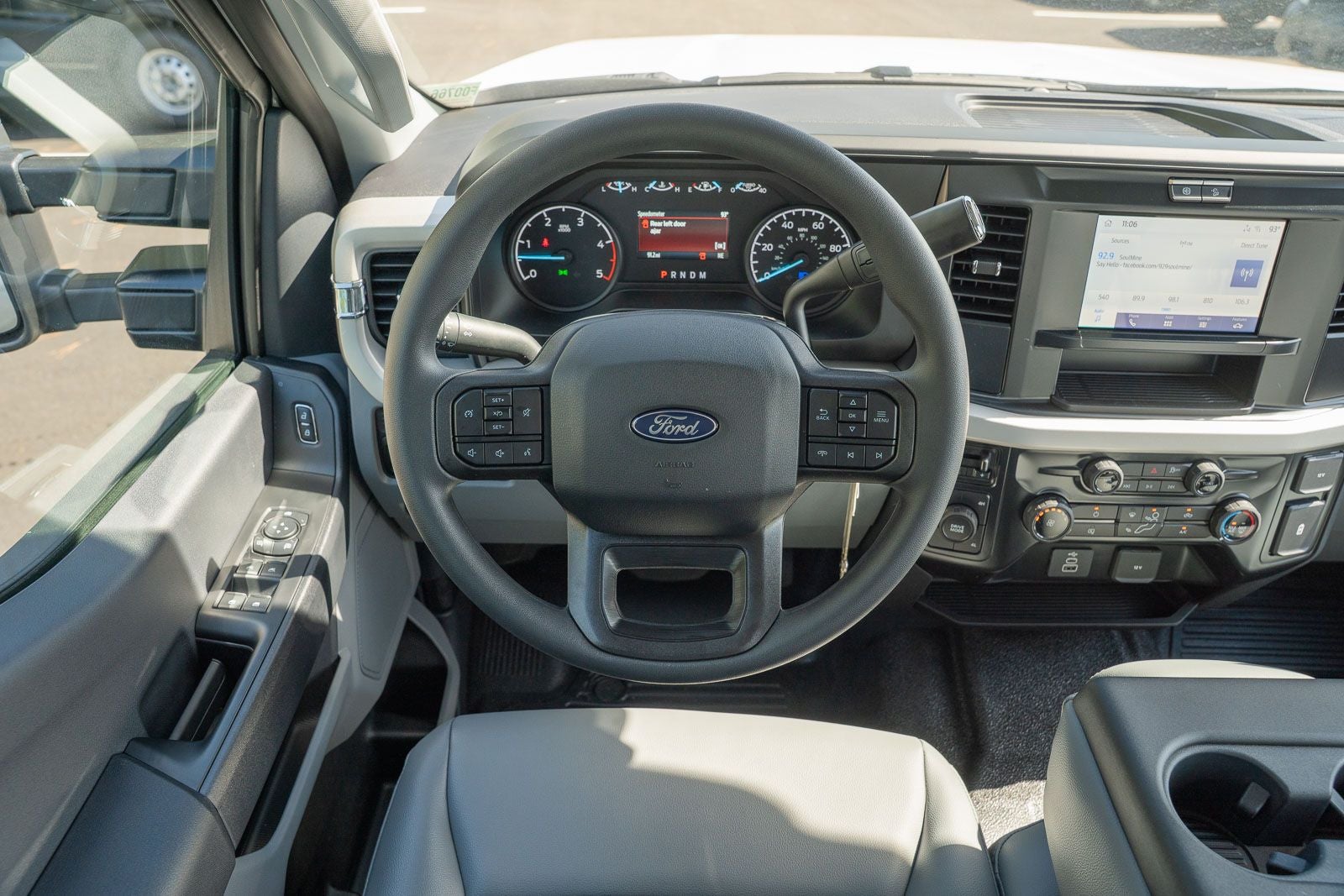 2027 Ford F-350SD XL DRW