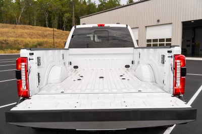 2027 Ford F-350SD XLT DRW