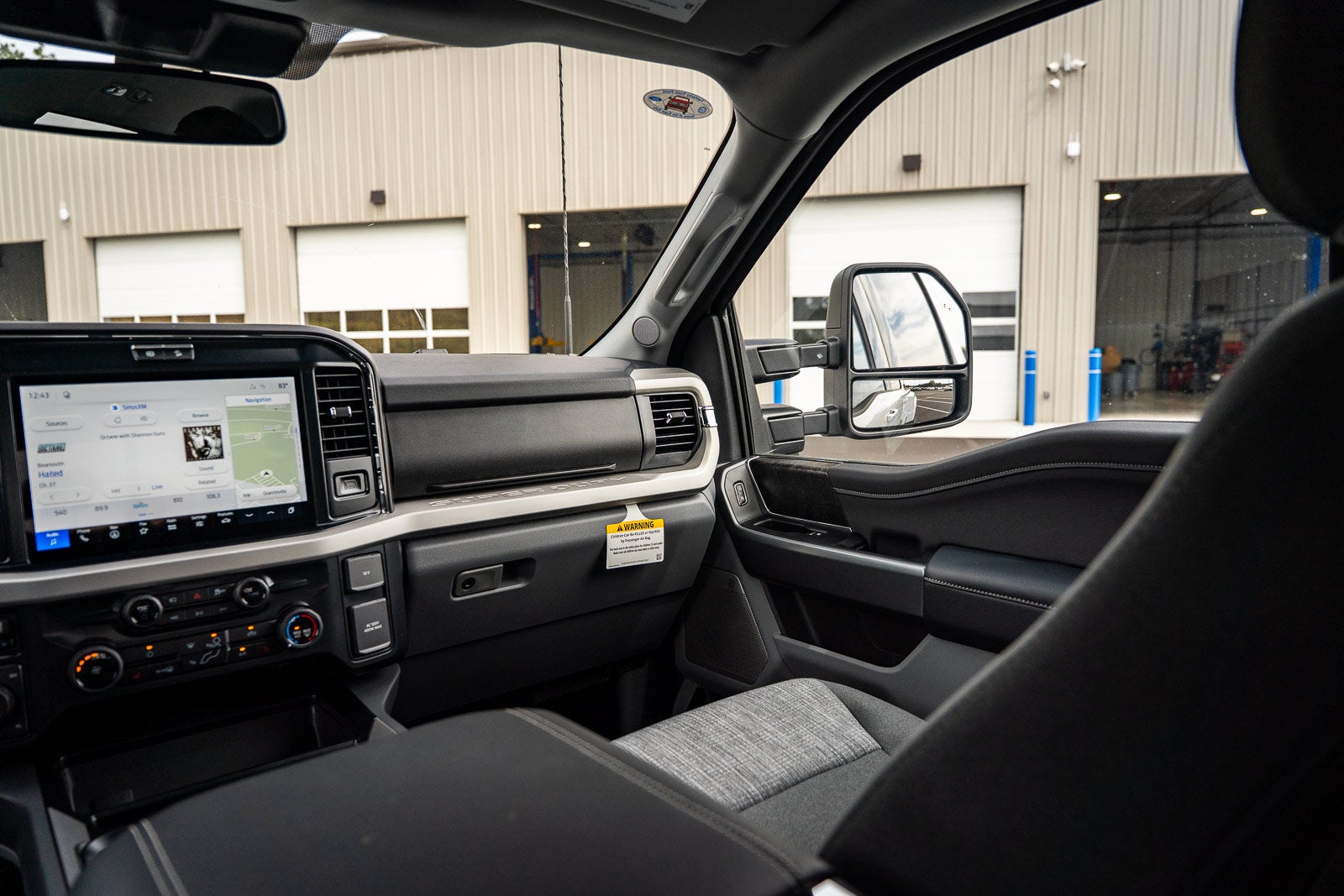 2027 Ford F-350SD XLT DRW