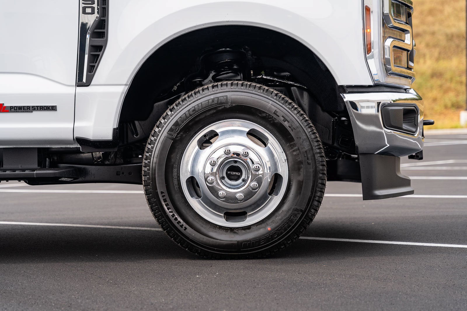 2027 Ford F-350SD XLT DRW