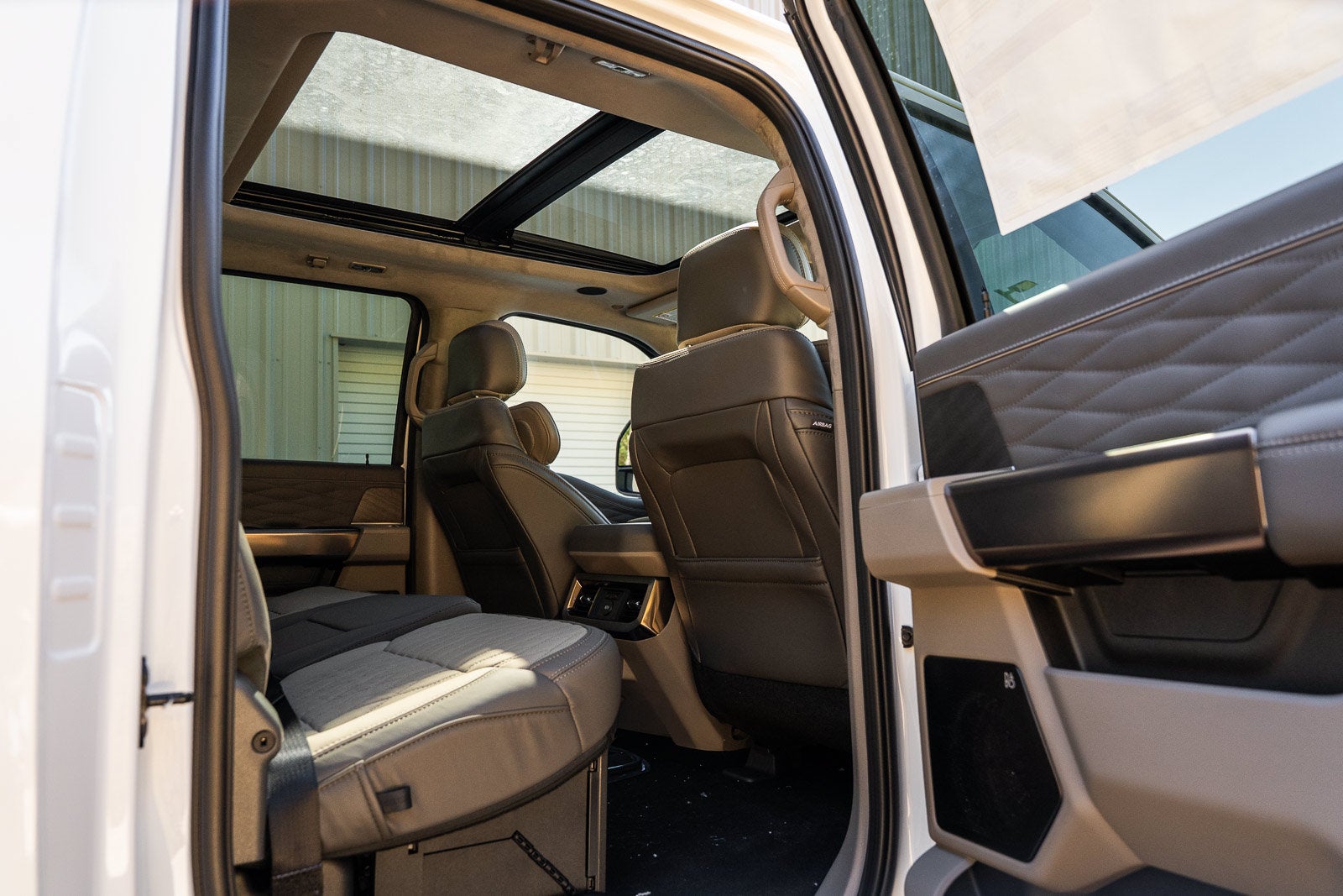 2027 Ford F-350SD Platinum DRW