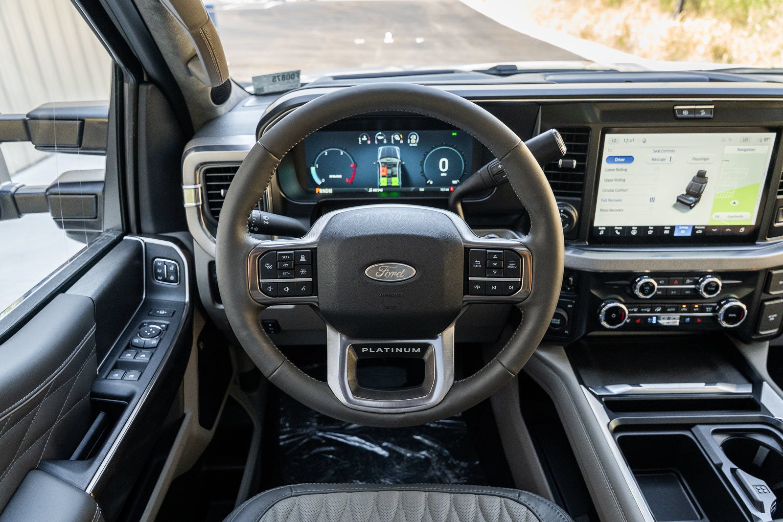 2027 Ford F-350SD Platinum DRW