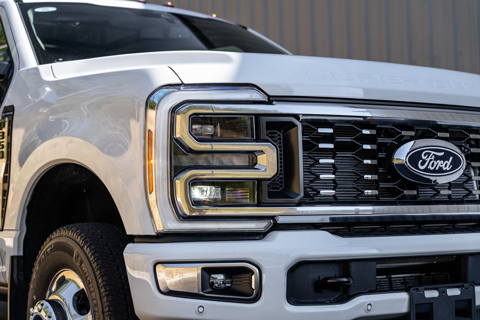 2027 Ford F-350SD Platinum DRW