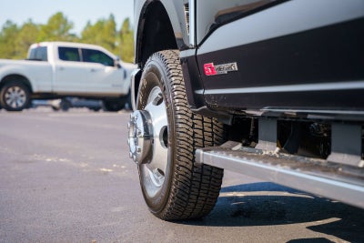 2027 Ford F-350SD Lariat DRW