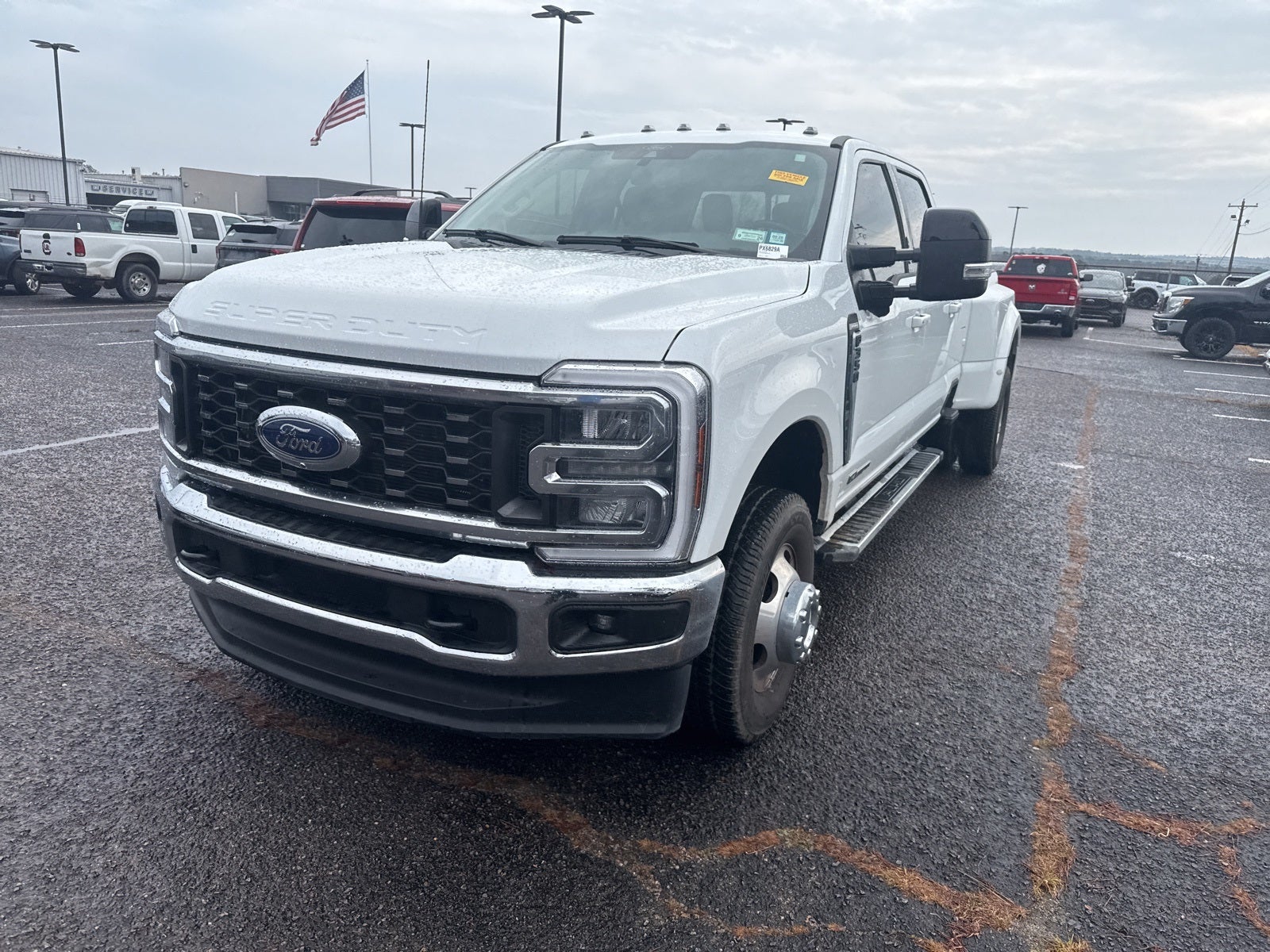 2024 Ford F-350SD Lariat DRW