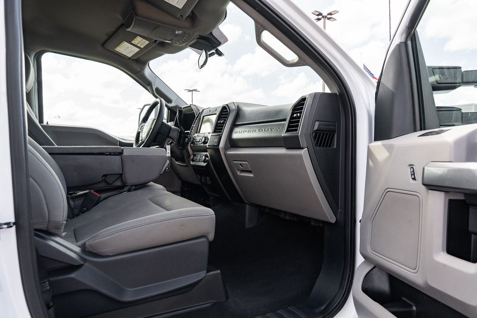 2022 Ford F-350SD XLT DRW