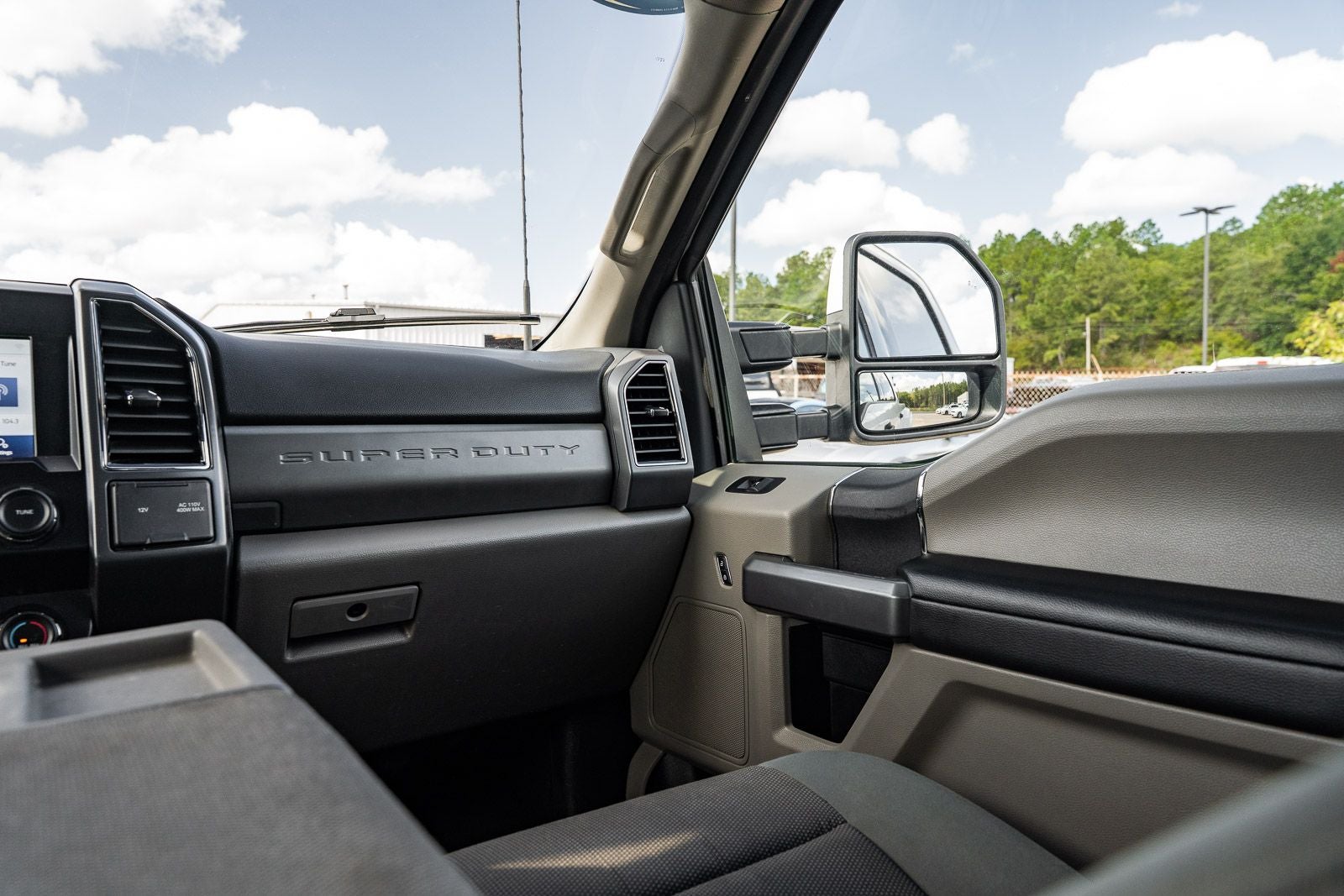 2022 Ford F-350SD XLT DRW