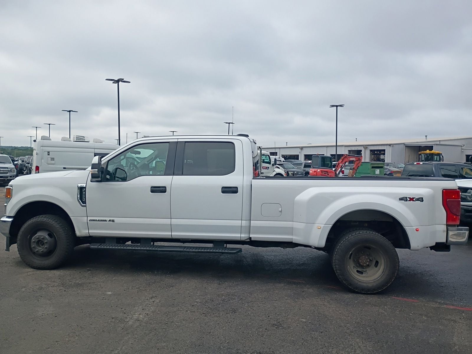 2022 Ford F-350SD XLT DRW