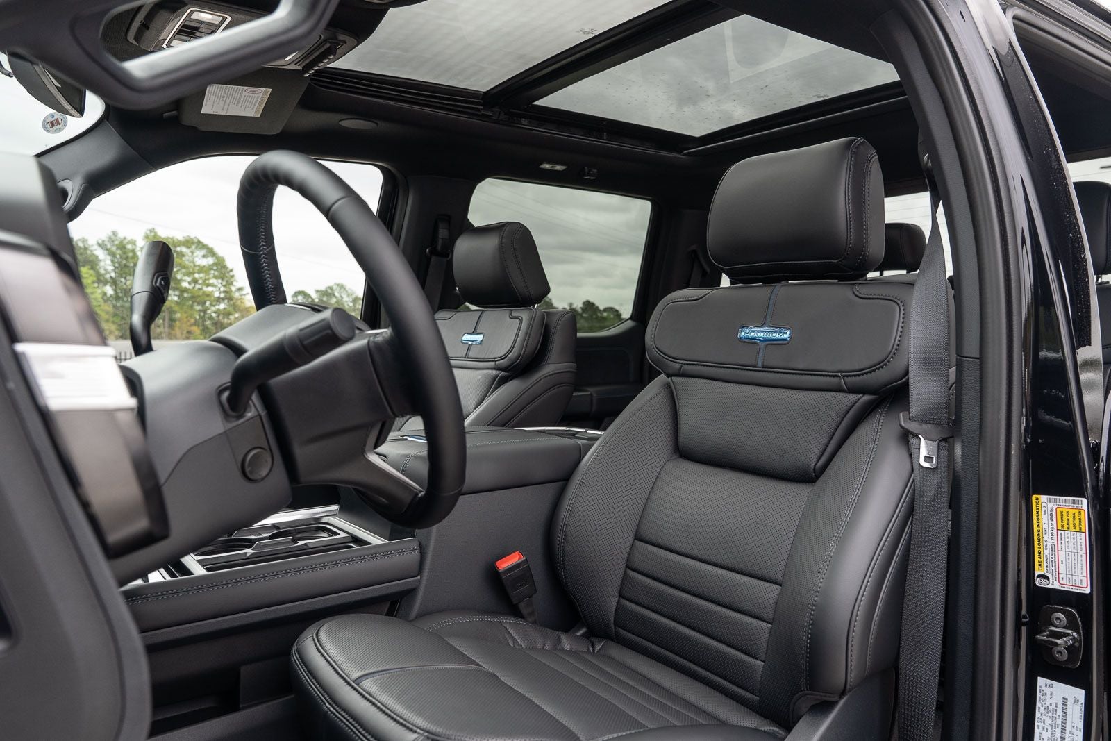 2026 Ford F-450SD Platinum DRW