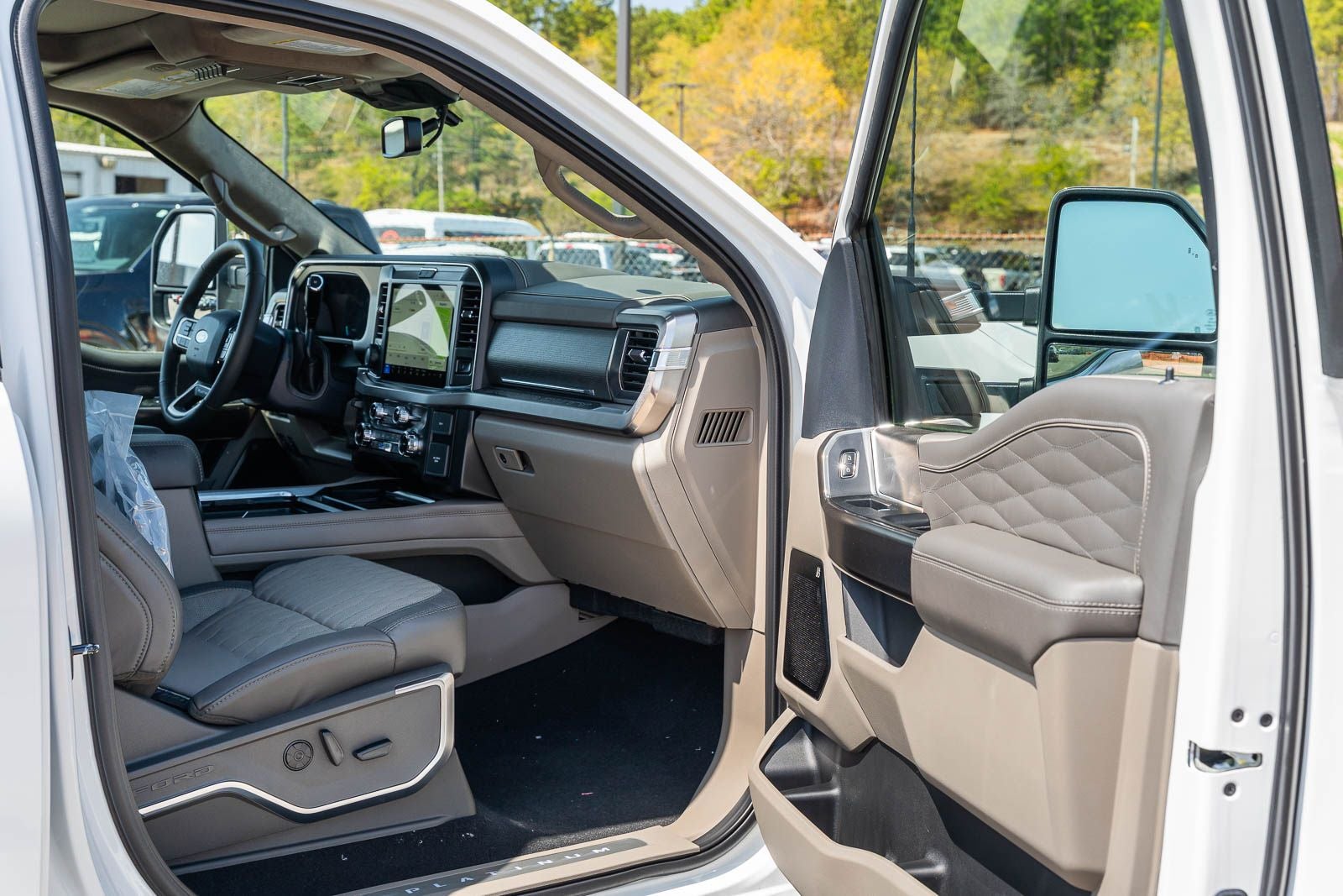 2026 Ford F-450SD Platinum DRW