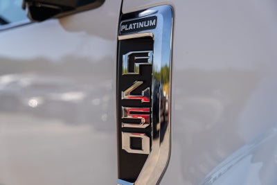 2022 Ford F-450SD Platinum DRW