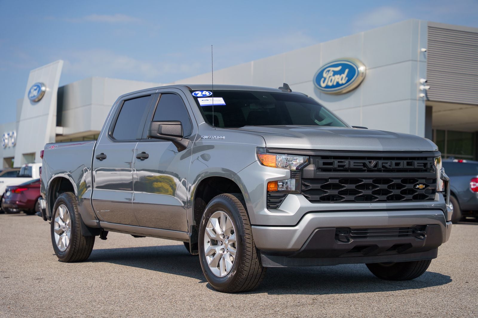 2024 Chevrolet Silverado 1500 Custom