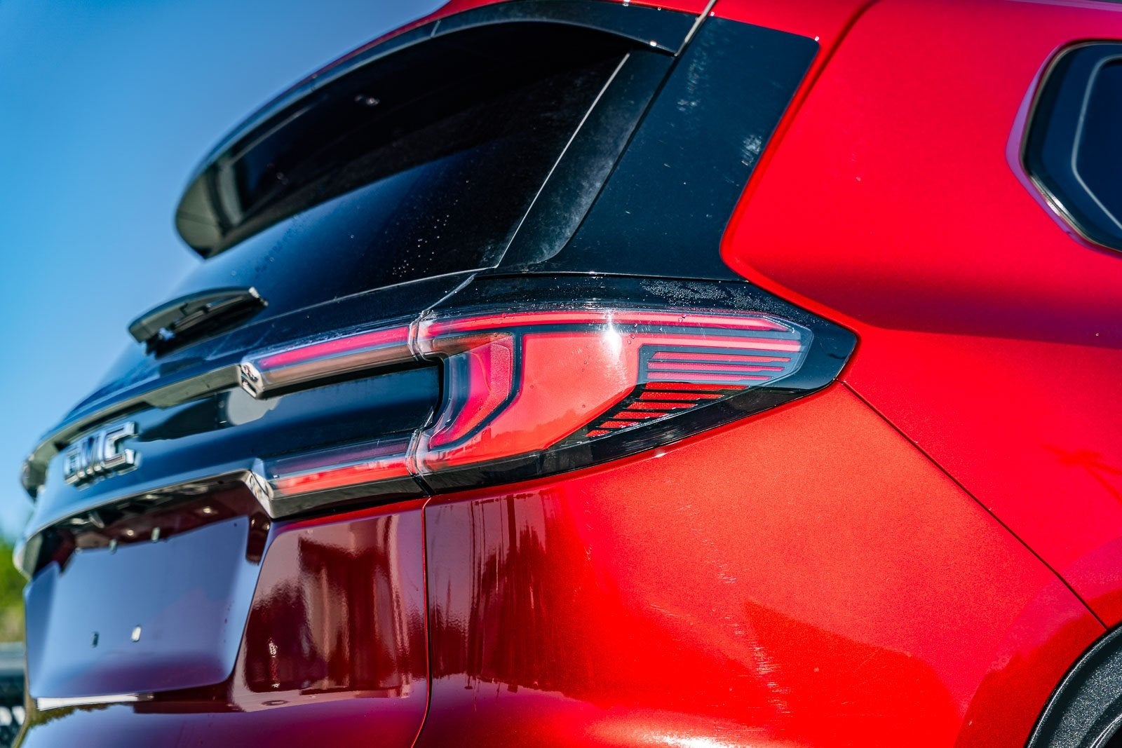 2024 GMC Acadia Elevation