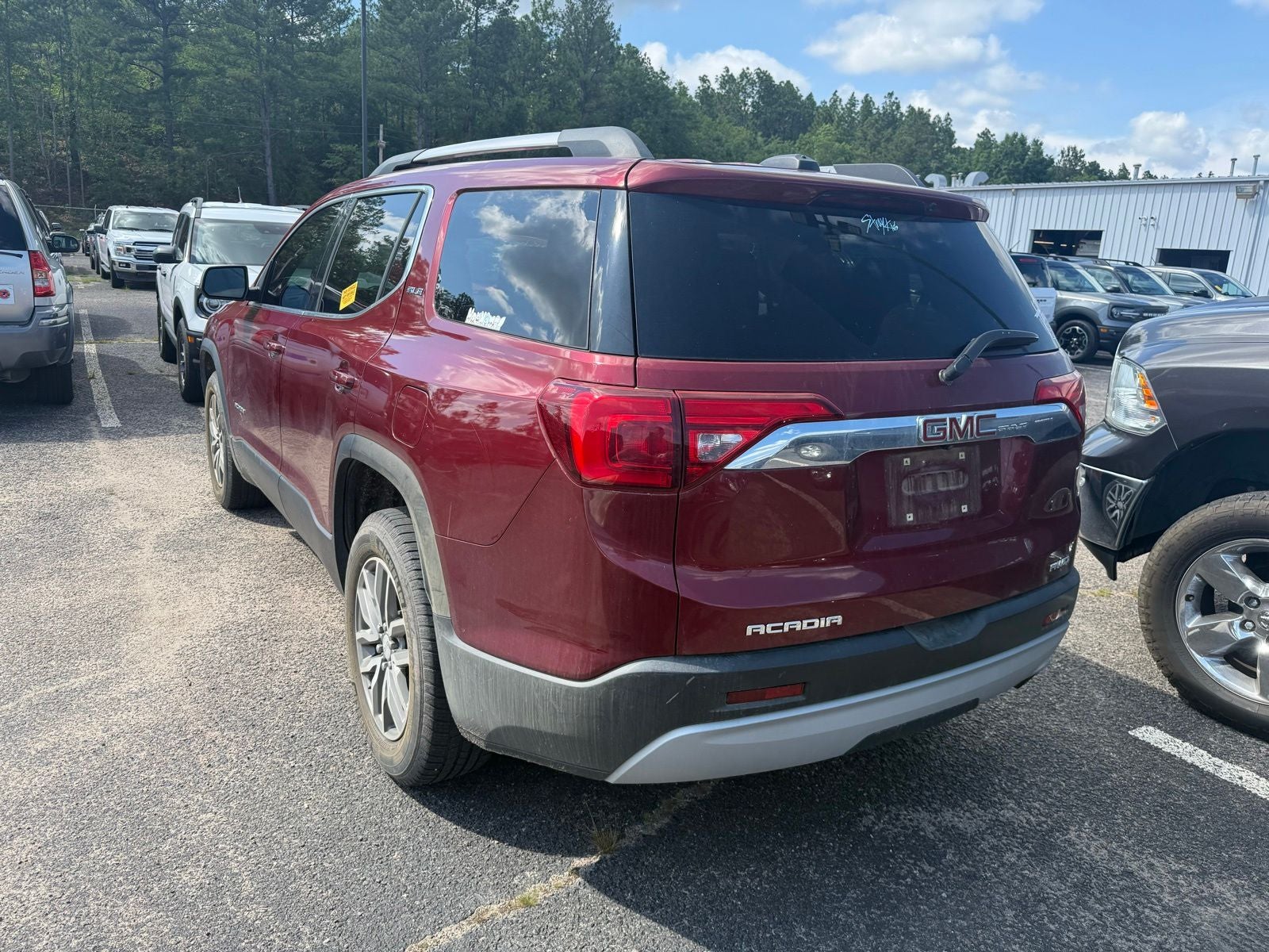 2017 GMC Acadia SLE-2