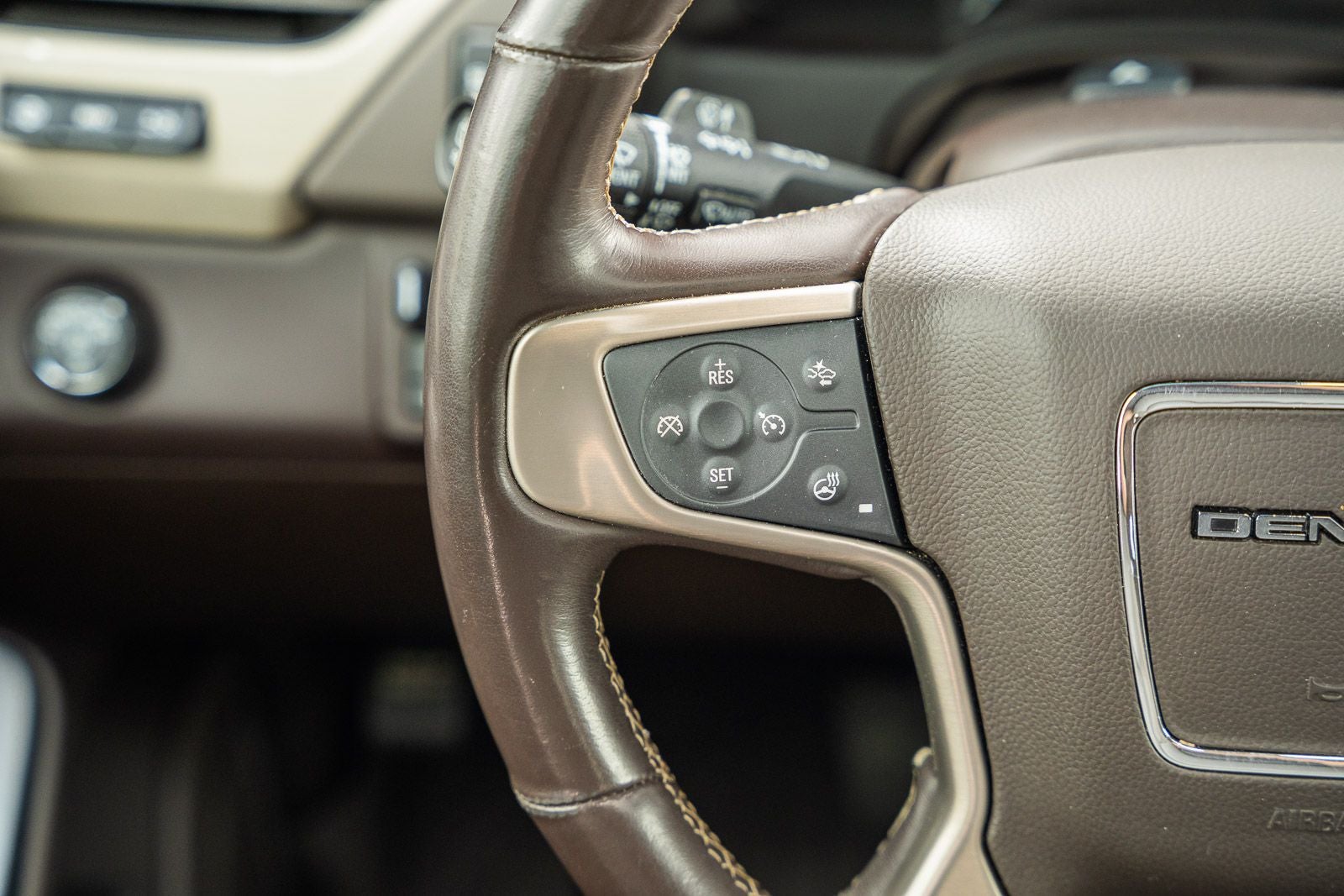 2020 GMC Yukon XL Denali