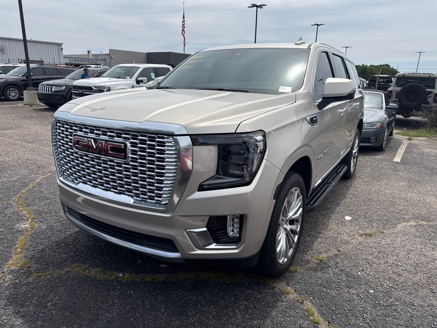 2023 GMC Yukon Denali