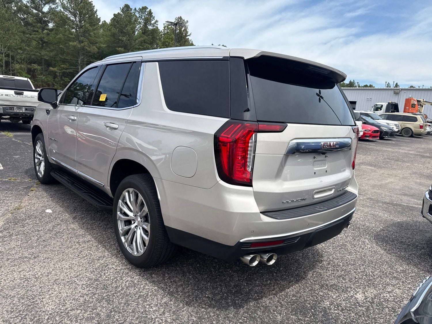 2023 GMC Yukon Denali
