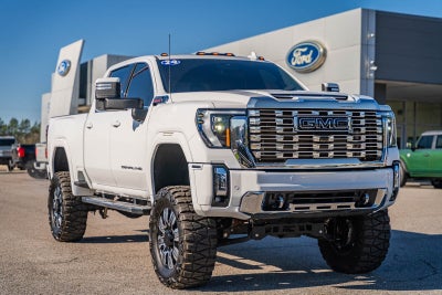 2024 GMC Sierra 2500HD Denali