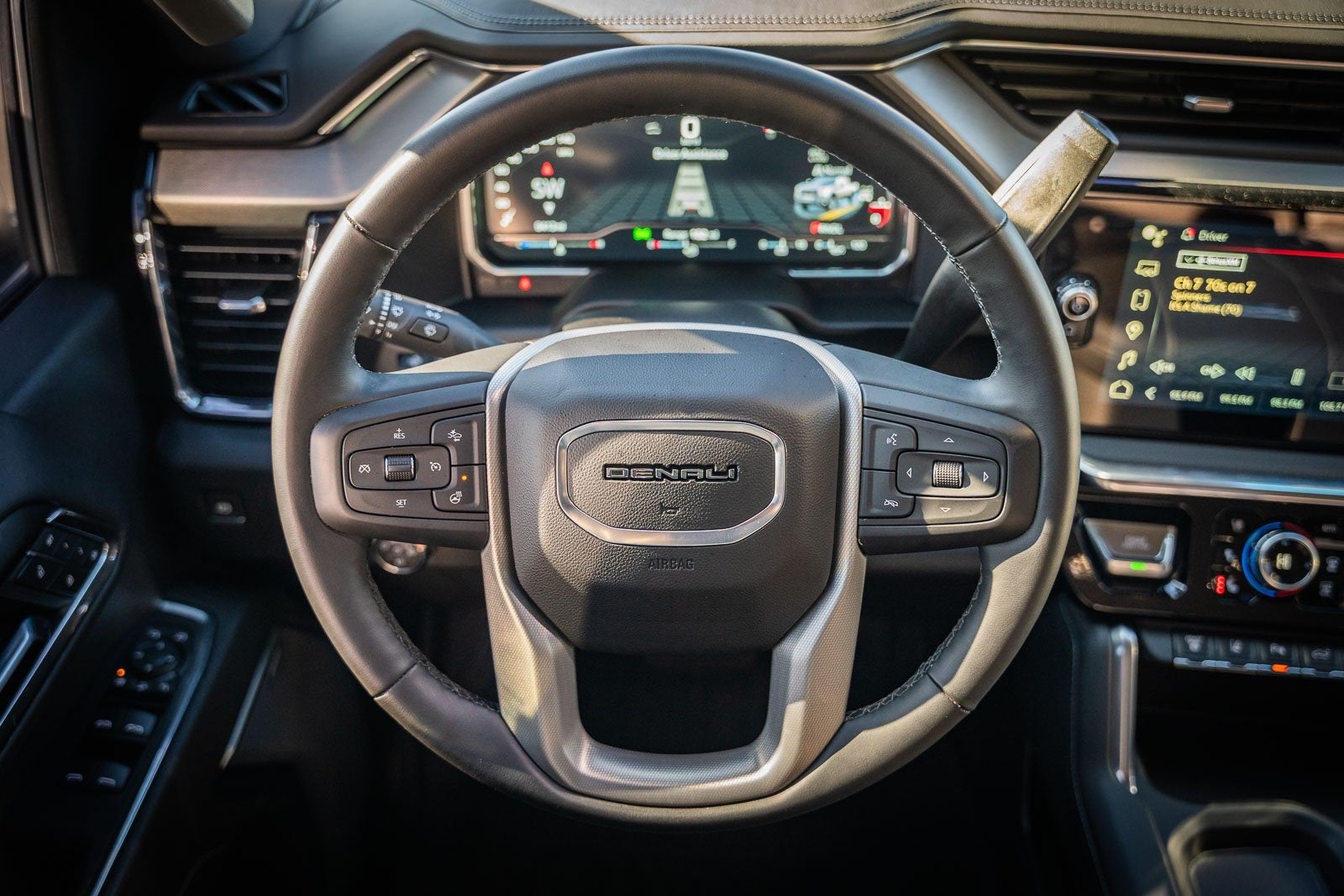 2024 GMC Sierra 2500HD Denali