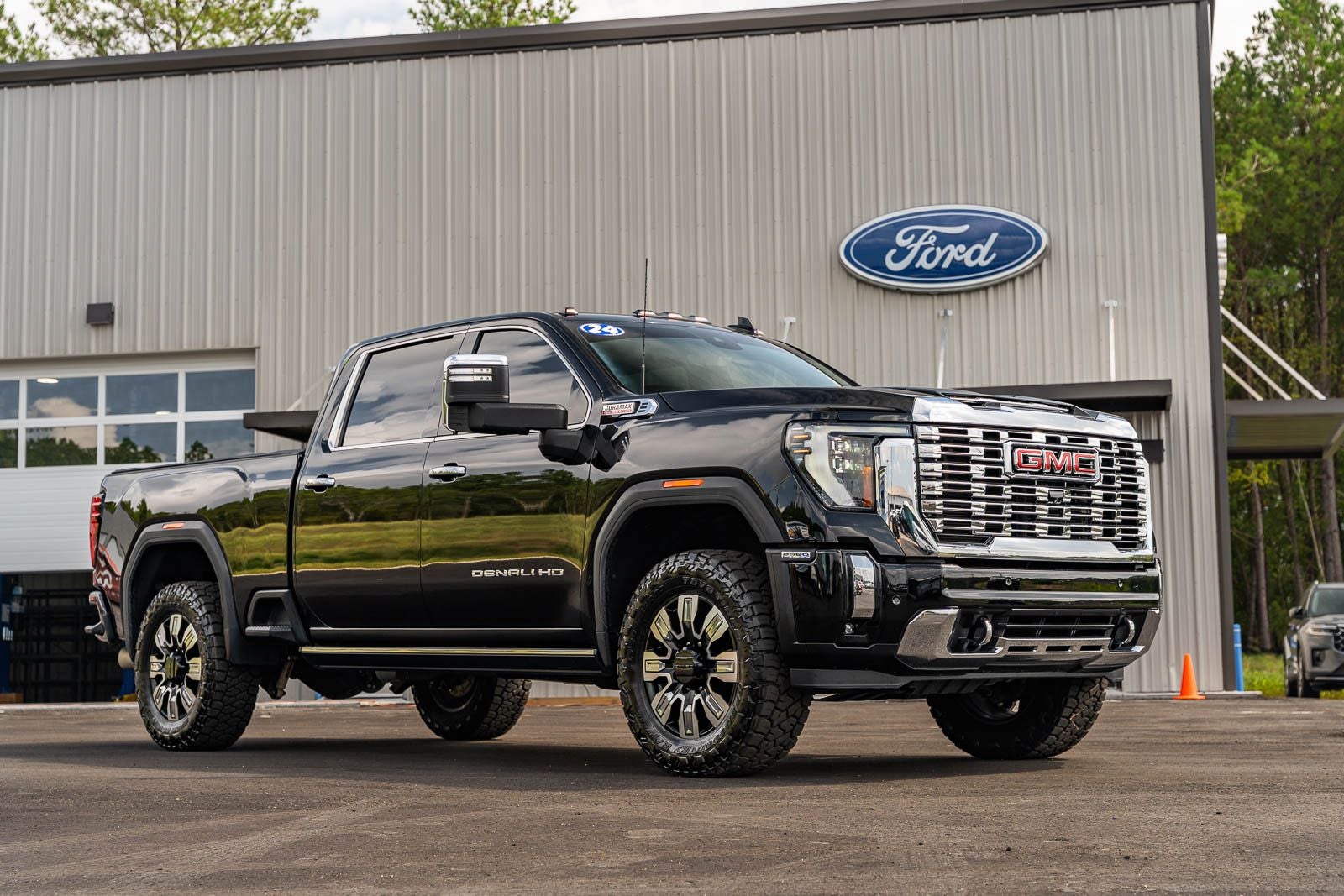 2024 GMC Sierra 2500HD Denali
