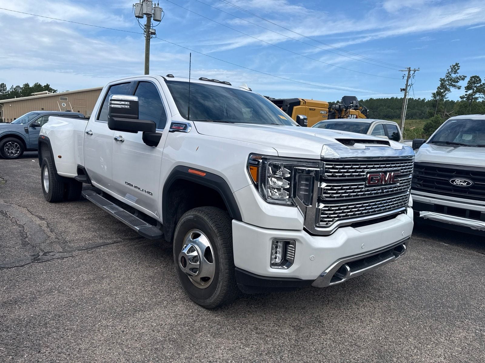 2023 GMC Sierra 3500HD Denali