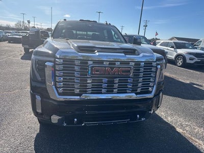 2025 GMC Sierra 3500HD Denali