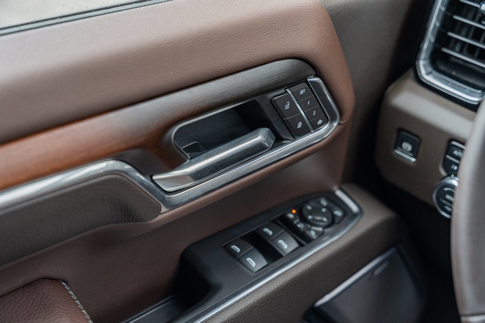 2025 GMC Sierra 3500HD Denali