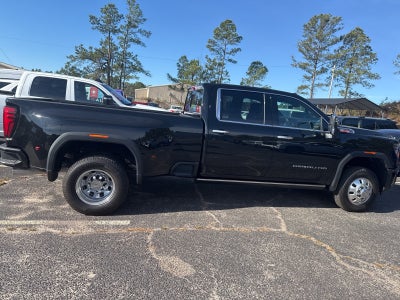 2025 GMC Sierra 3500HD Denali