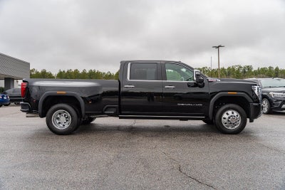2025 GMC Sierra 3500HD Denali