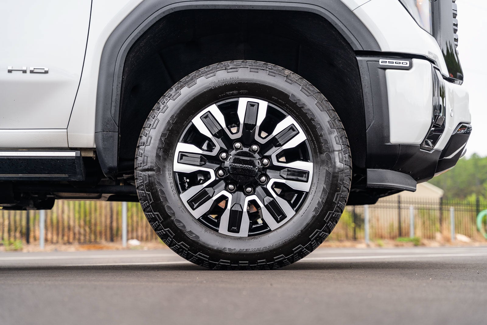 2025 GMC Sierra 2500HD Denali Ultimate