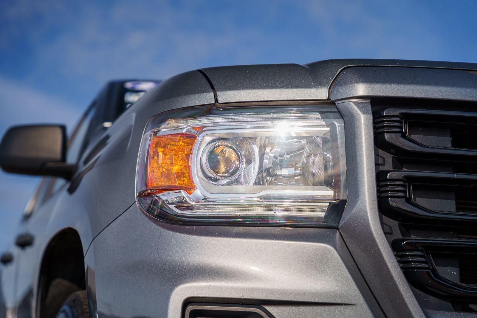 2022 GMC Canyon Elevation Standard