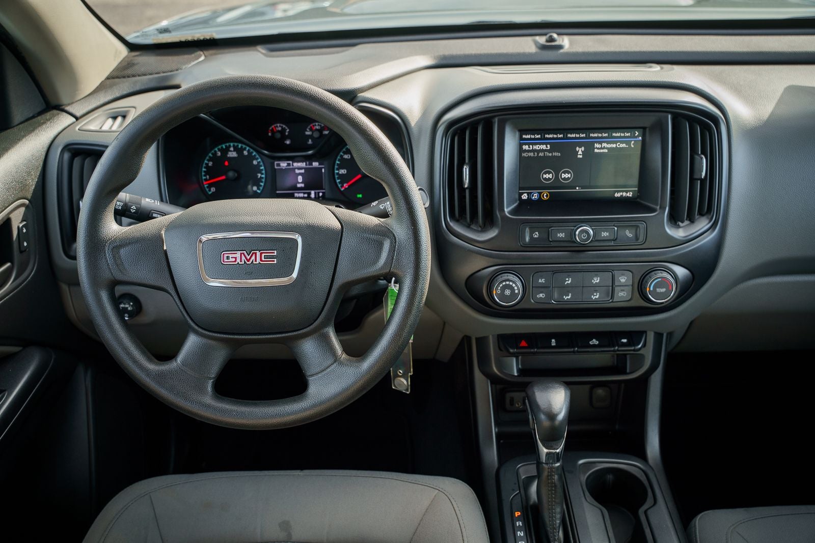 2022 GMC Canyon Elevation Standard