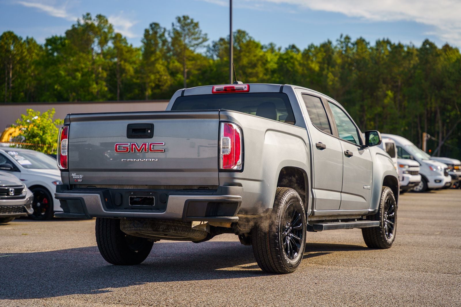 2022 GMC Canyon Elevation Standard