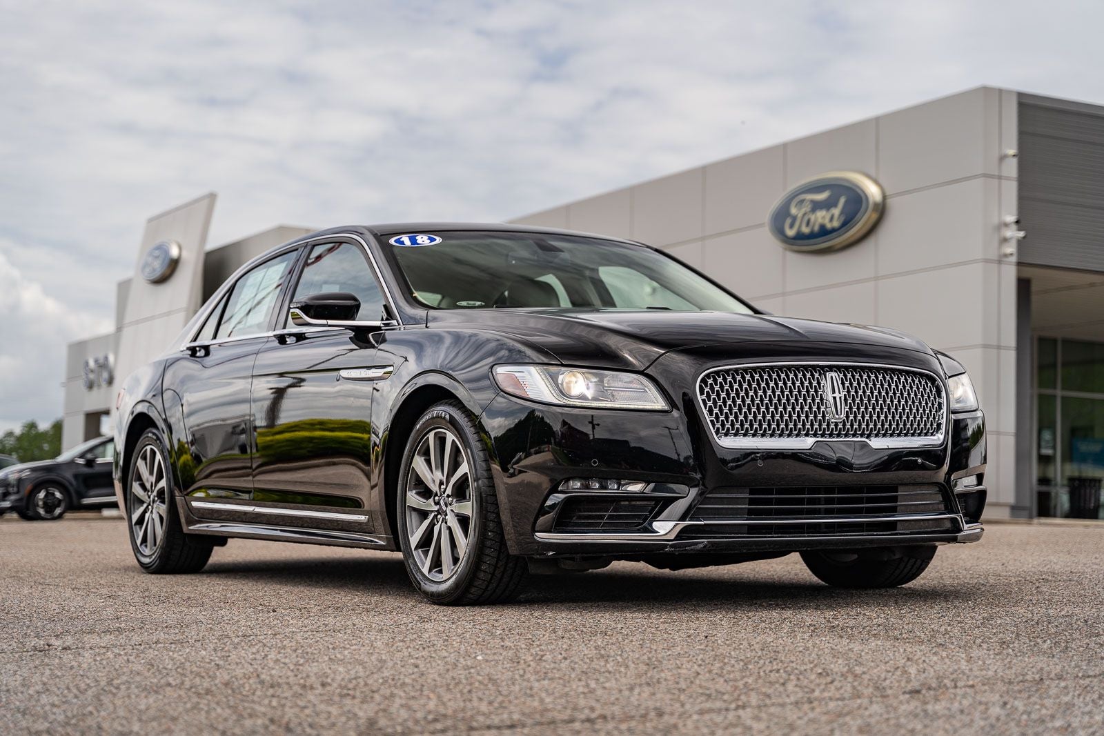2018 Lincoln Continental Premiere