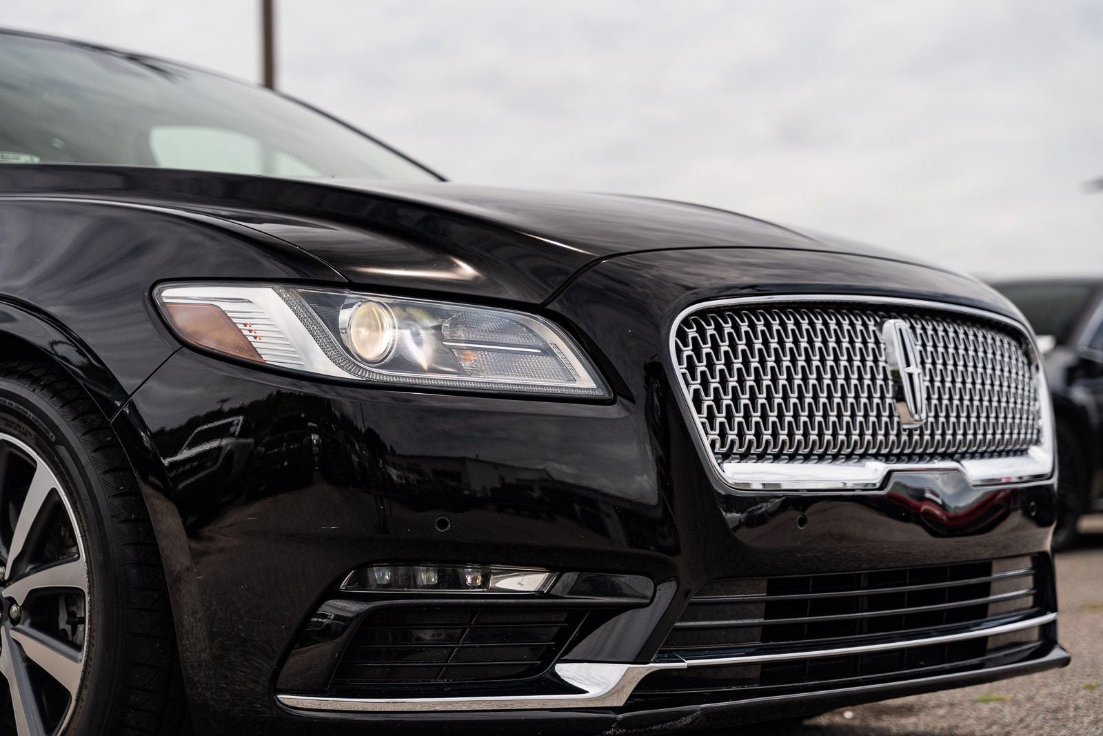 2018 Lincoln Continental Premiere