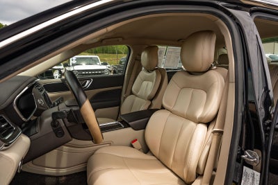2018 Lincoln Continental Premiere
