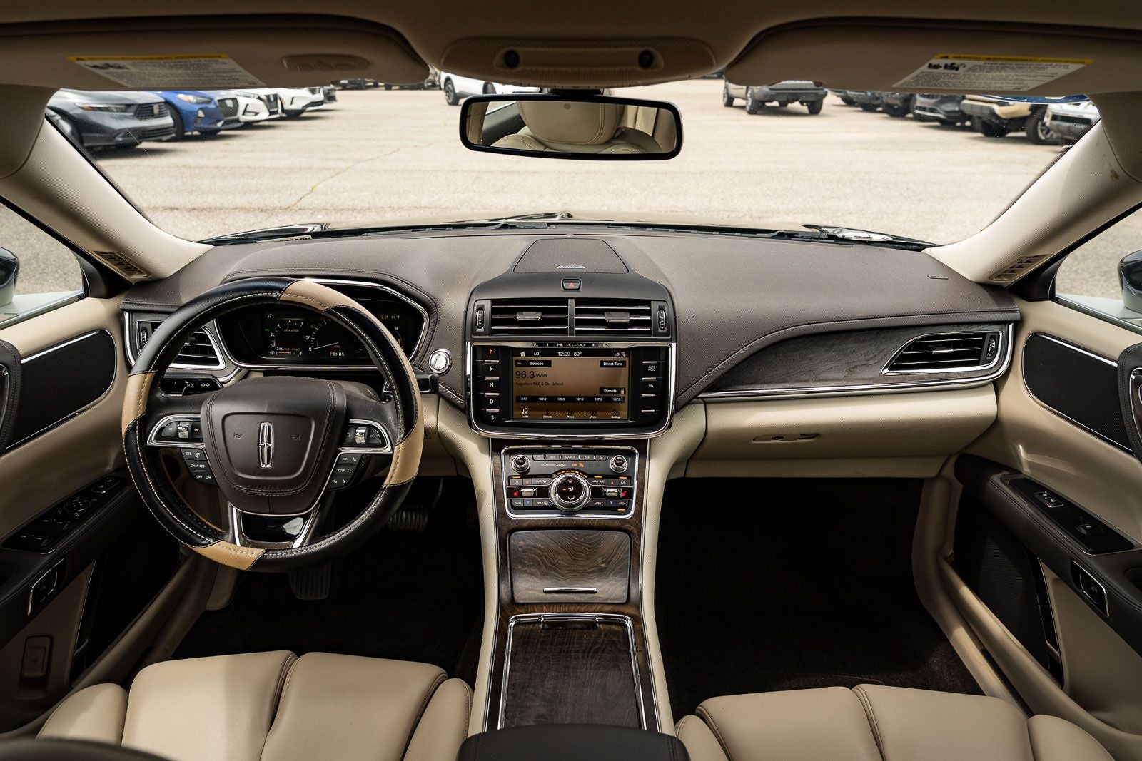 2018 Lincoln Continental Premiere