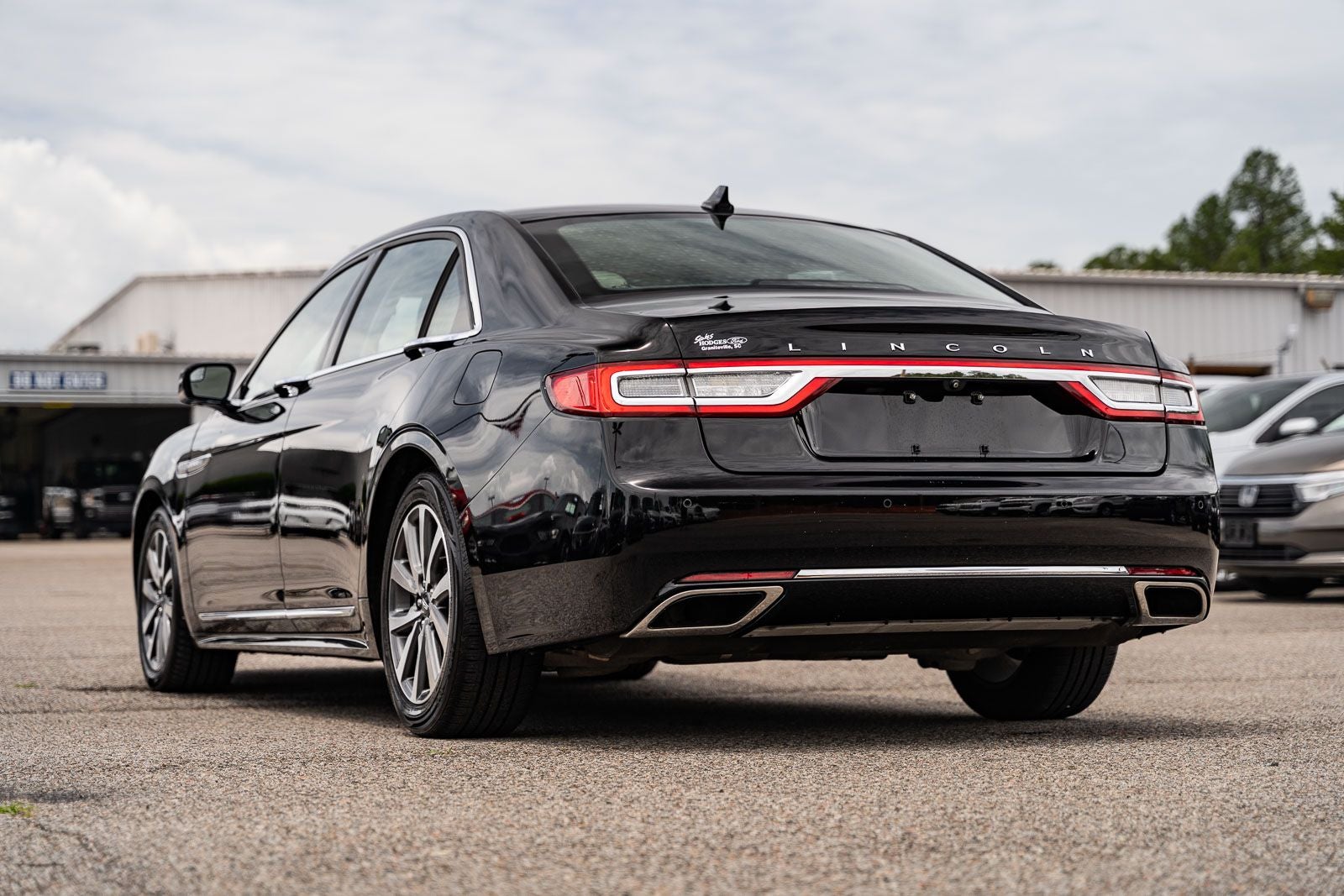 2018 Lincoln Continental Premiere