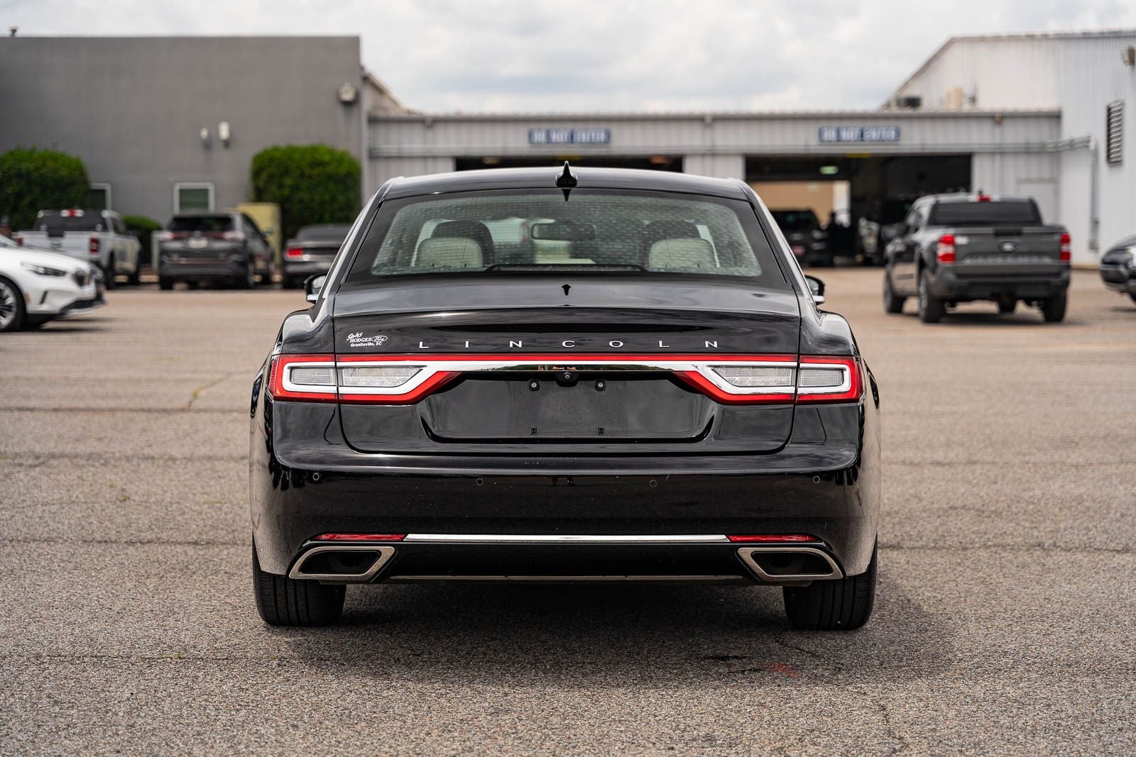 2018 Lincoln Continental Premiere